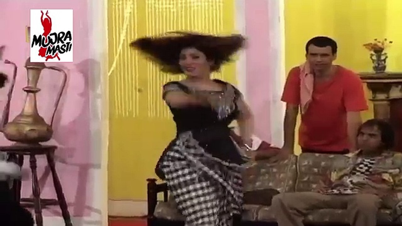 S*XY HINA SHAHEEN - ZARA THORA JINA - PAKISTANI MUJRA DANCE