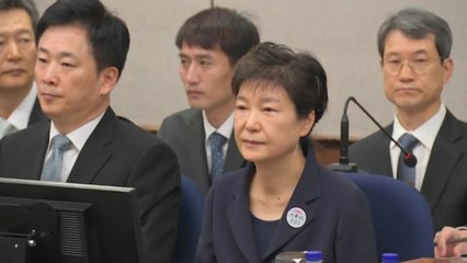 朴에 국선변호인 5명...역대 최다 / YTN