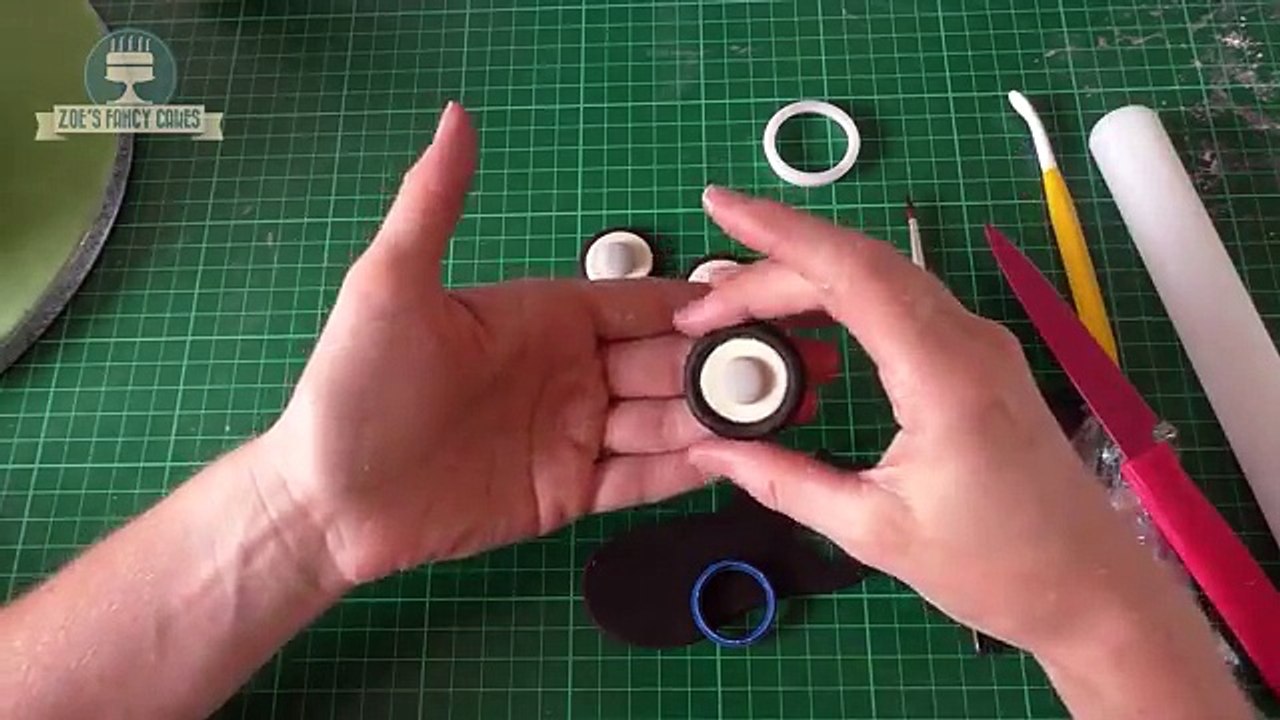 Campervan cake : Volkswagen VW camper van birthday cake