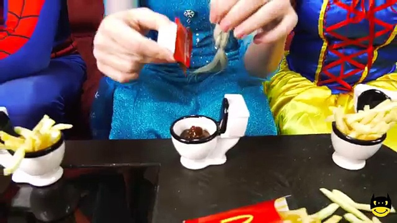 Frozen Elsa DRINK FANTA FROM TOILET! w/ Spiderman Hulk & Joker Movie Kids Toys SODA Orange Pepsi