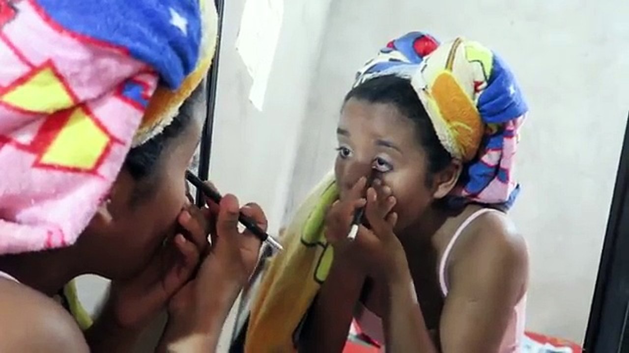 ARRUME-SE COM A GENTE PARA ESCOLA - Manu e Flavia