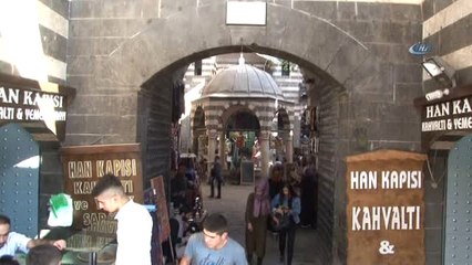 Sur'da İşler Açılıyor, Tarihi Han Avm'lerle Yarışıyor