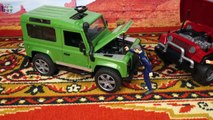 BRUDER Comparison of two off-road Land Rover and Jeep Overview of toy cars for children-40FNZqcYIuk