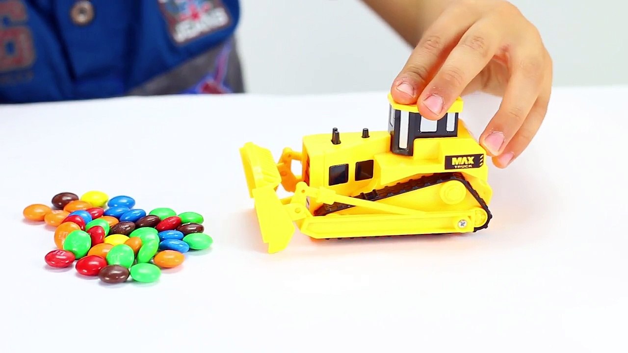 Bulldozer Toy for kids - to learn construction vehicles ys for kids videos-fCyeW1o46mQ