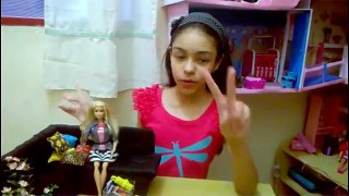 Barbie e seu material escolar 2017 (Barbie and her school supplies 2017)