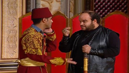 عبد الرحمن بيخرج عن النص و يضرب حمدى الميرغنى بالقلم ... #تياترو_مصر