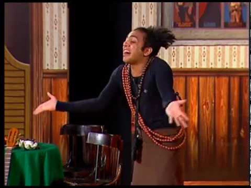 أغنية وحشتني بطريقة كوميديا لنجم تياترو مصر " أوس أوس " ... #تياترو_مصر