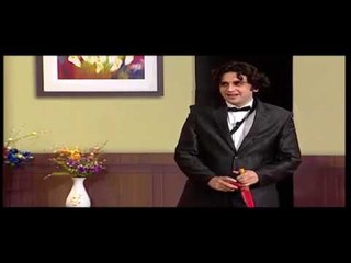 كل شلة فيها واحد بيعمل مقالب بايخة وشايف نفسه مضحك ... تياترو مصر