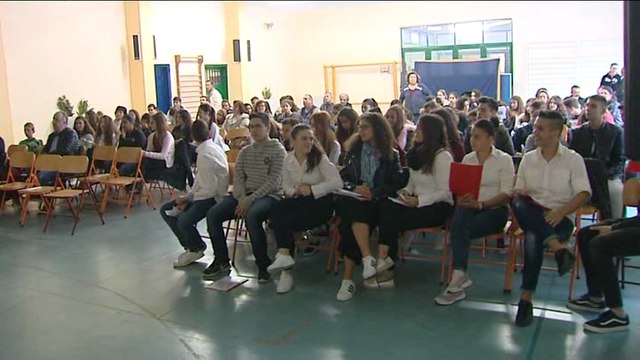 Υπάτη: Ανέστειλαν την κατάληψη για να τιμήσουν το ΟΧΙ. Έδωσαν ραντεβού στο υπουργείο παιδείας