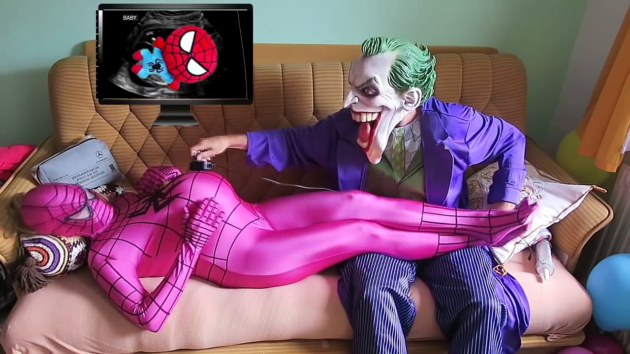 PREGNANT PINK SPIDERGIRL vs DOCTOR! Elsa got HURT! w/ Spiderman vs Joker & PRANK! Superhero Fun IRL