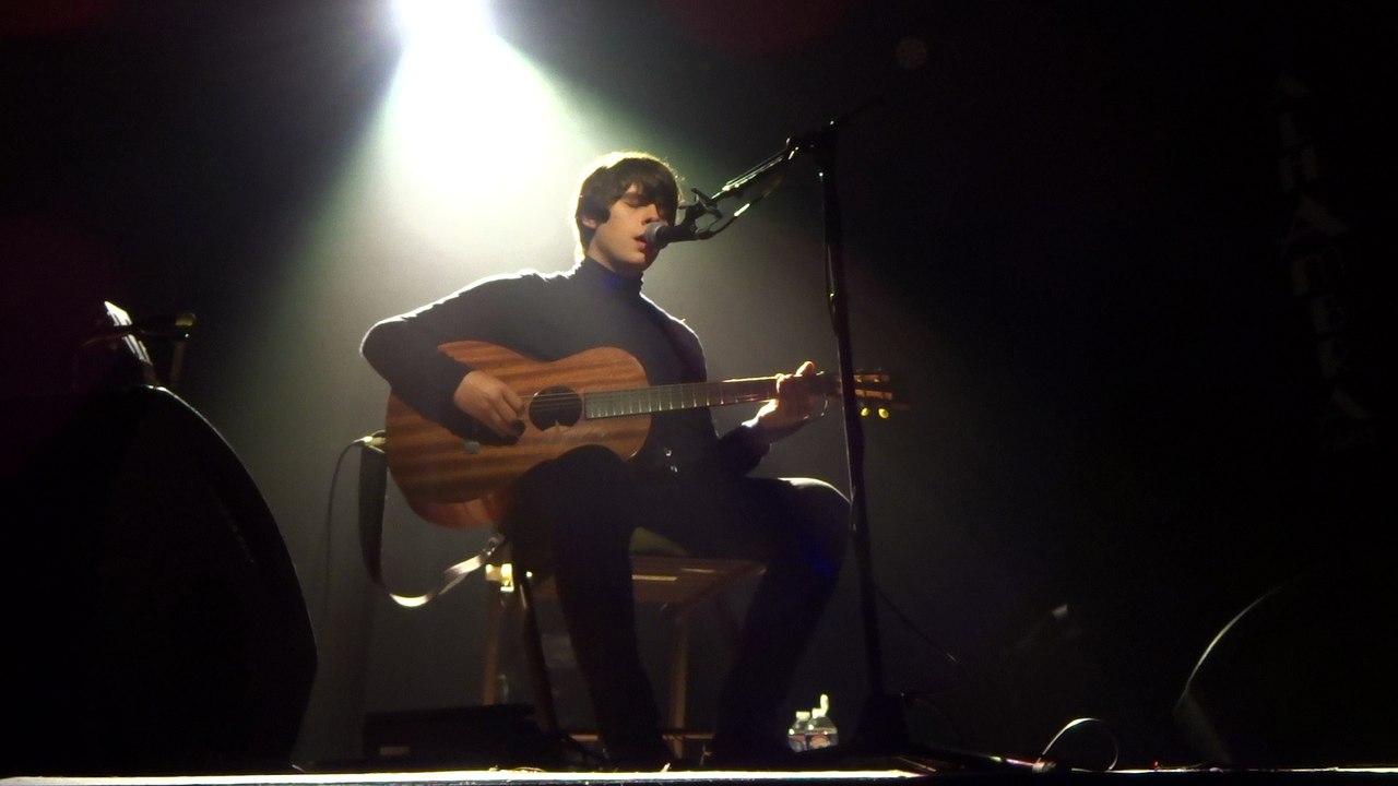 Jake Bugg "Hearts That Strain" Alhambra Theatre Paris France 25 Oct 2017