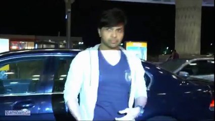 53.Himesh Reshammiya spotted at the airport