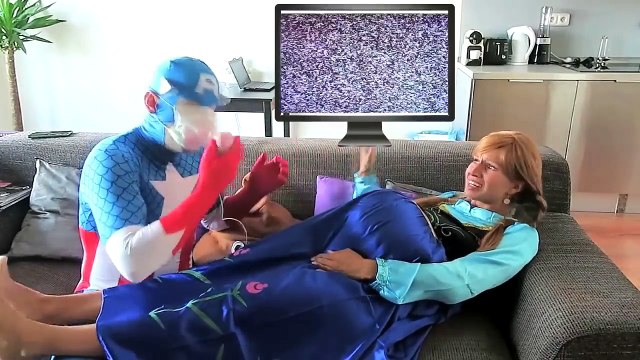 Angry Baby vs Frozen Elsa GUMBALL CANDY PRANK! w/ Maleficent Car Pink Spidergirl Superhero Fun