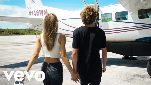 Justin Bieber & Selena Gomez ft. The Chainsmokers - Your Direction (Official Music Video)