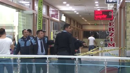 Eşini Av Tüfeğiyle Vuran Zanlıyı Tuvalete Kilitlediler