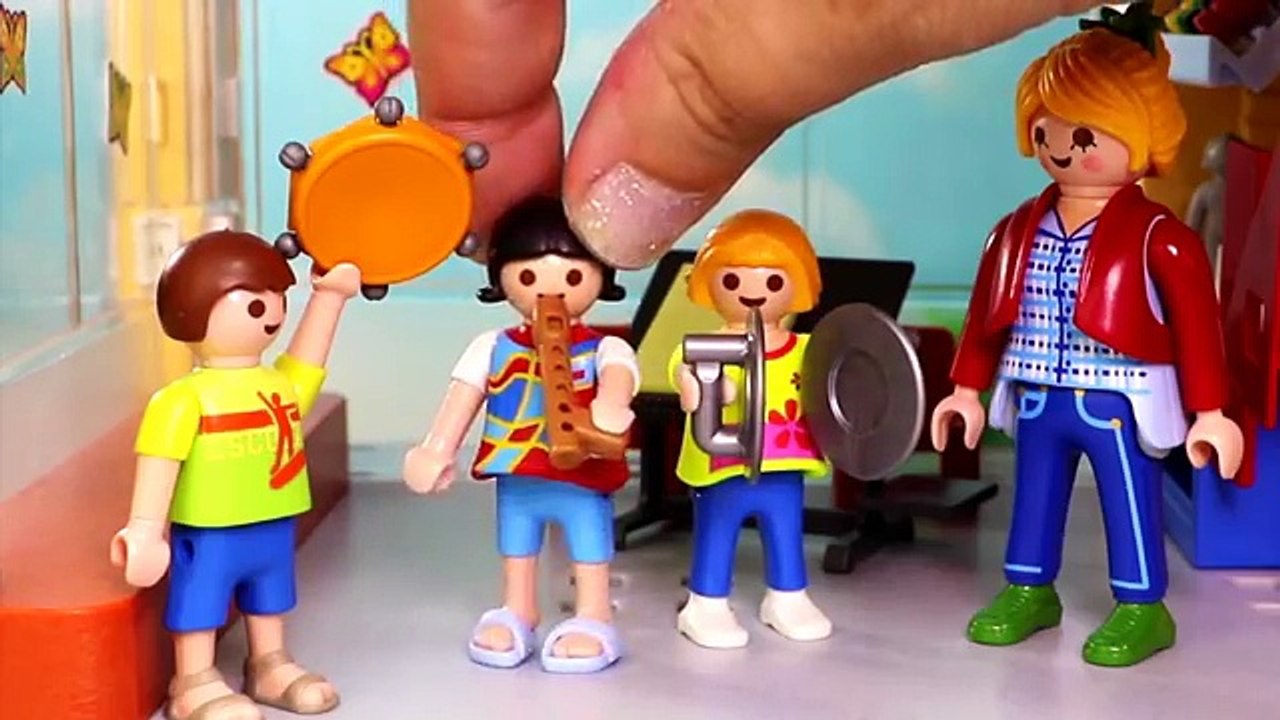 Ricardo Kids - Fathers Day Crafts at School! Ep. 3