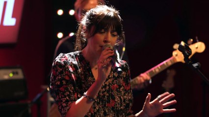 Nolwenn Leroy - Trace ton chemin (LIVE) - Le Grand Studio RTL