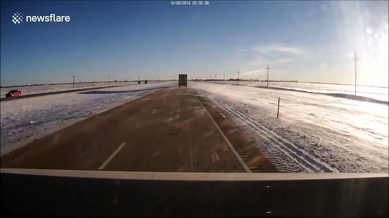 Skilful lorry driver avoids crash after losing control on an icy road