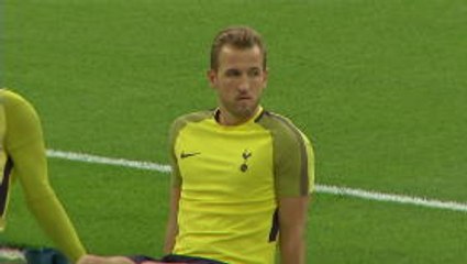 Скачать видео: Spurs' star Kane to miss Man United clash