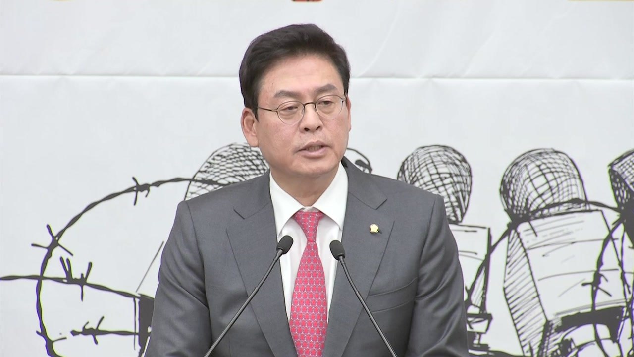 한국당, 이틀째 국감 보이콧...與 "명분 없는 구태" / YTN