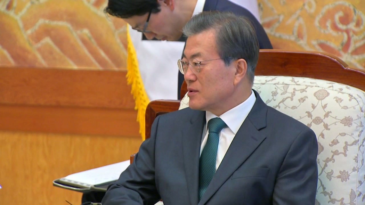 문재인 대통령 "美 전략자산 전개, 강력한 北 억지력" / YTN