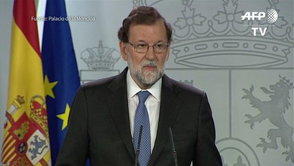 Rajoy destituye al gobierno catalán y convoca elecciones