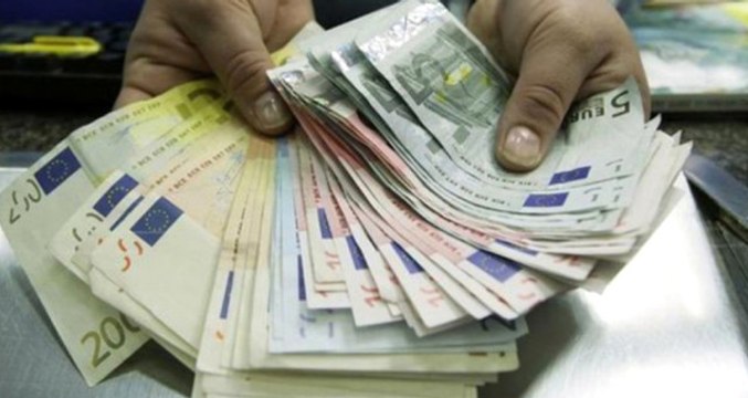 Katalonya'nın Bağımsızlık İlanı Avrupa Ekonomisini Vurdu! Euro Düşüşe Geçti