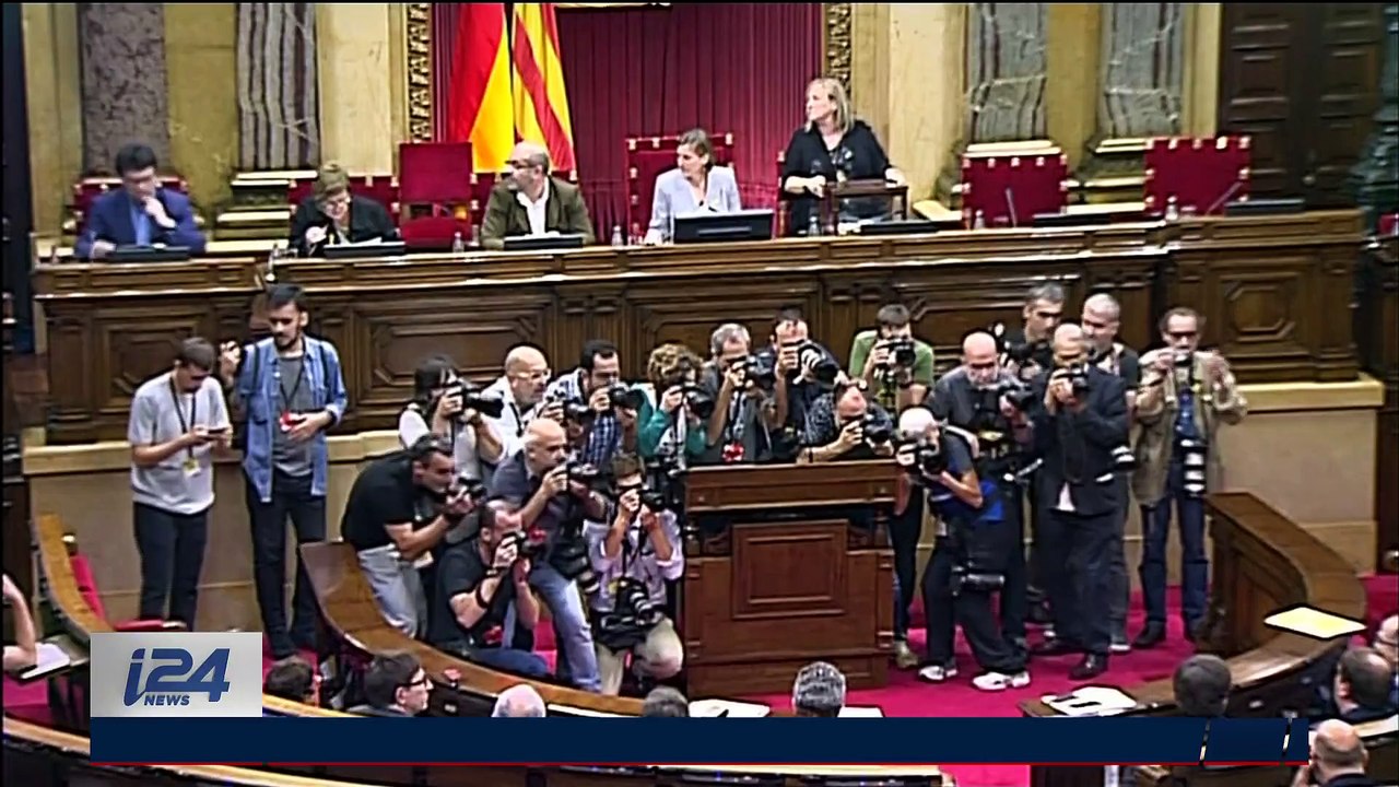 Catalogne: Madrid destitue Puigdemont et convoque des élections anticipées