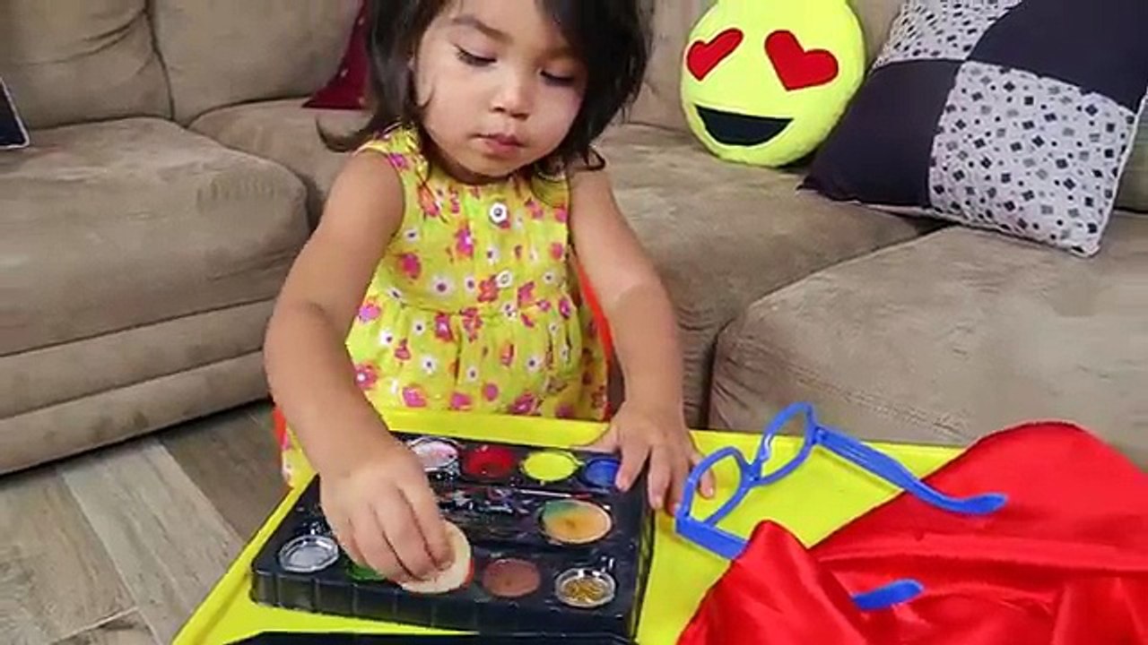 GIANT BALLOON STUCK in my Treehouse! Fun Family Kids Playtime Movie