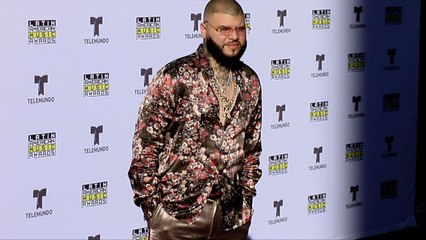 Farruko 2017 Latin American Music Awards Purple Carpet
