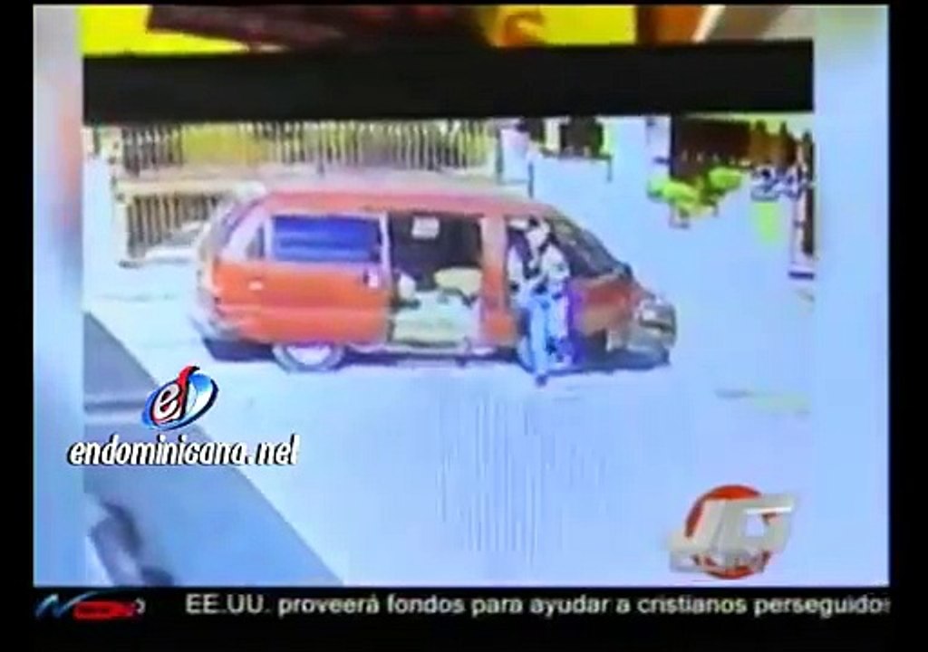 Mujer roba prendas y celulares en residencia aplicando sustancia extraña