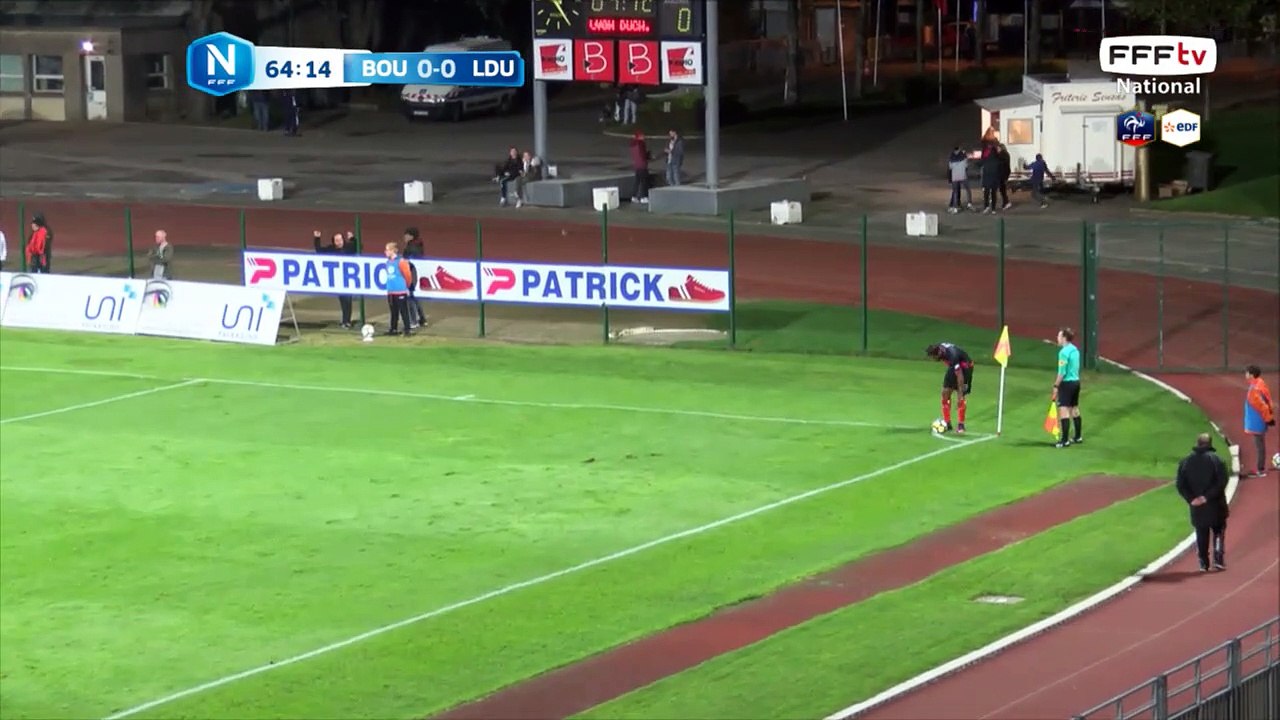 Très beau sauvetage du ballon