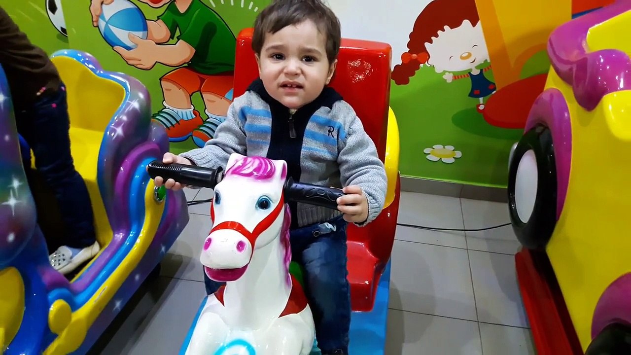 Indoor Playground Family Fun for Kids _ Jawad a small kid playing Arcade Games-zh74kgXPK5s