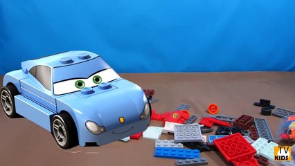 Lego. Sally from Flo's V8 Cafe (8487).  Review and build. Cars 2. Disney Pixar  toys. How do-tDwotChC7_c