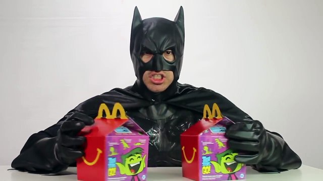 NEW 2017 McDONALD'S TEEN TITANS GO! HAPPY MEAL TOYS FULL COLLECTION 6 KIDS MEAL USA video juguetes-HbH9nvn-Ey8