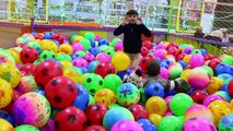 The Ball Pit Show for children in indoor Playground - balls pit for kids and toddlers-OiVTeH3NdAU