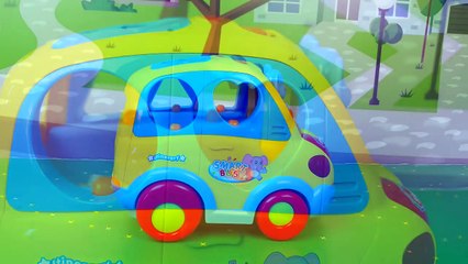 Yellow bus. Learning colors and shapes Cheerful videos for development of children-IWnL72V2cP4