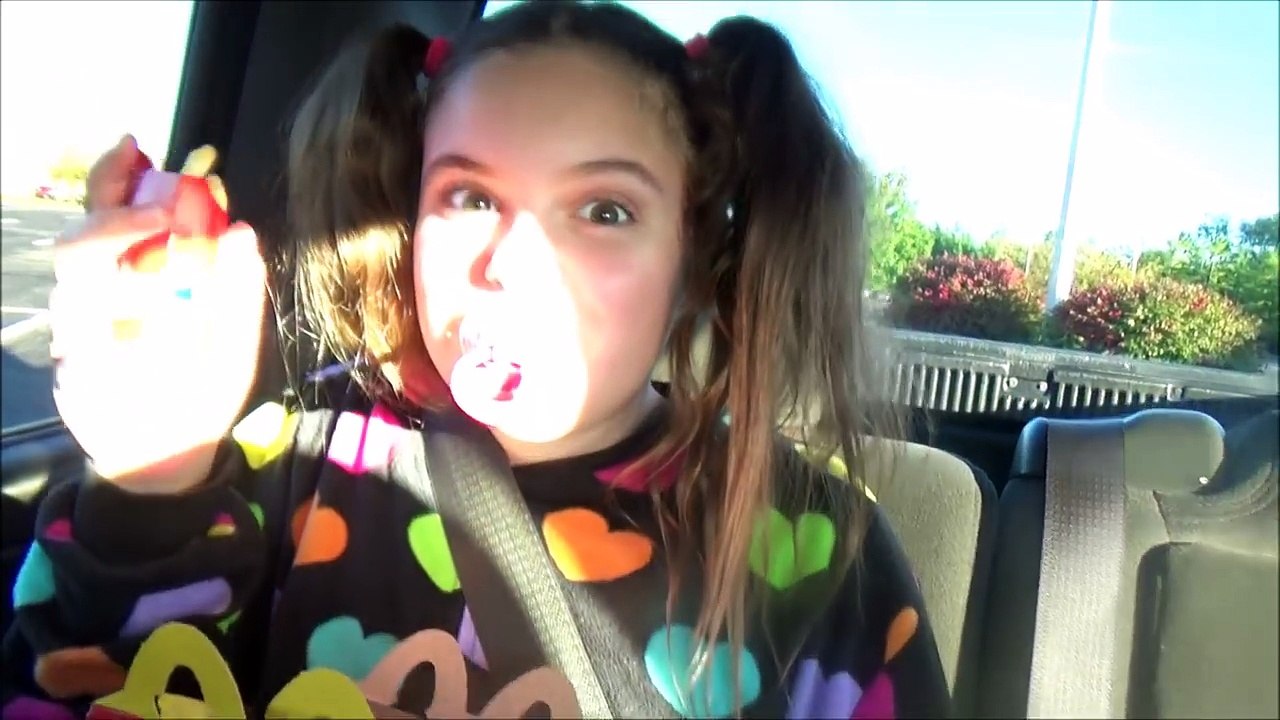 Bad Baby Real Food Fight McDonalds Drive Thru Victoria Annabelle Babysitter Minnie Toy Freaks Kids--aYoTl-jxXc