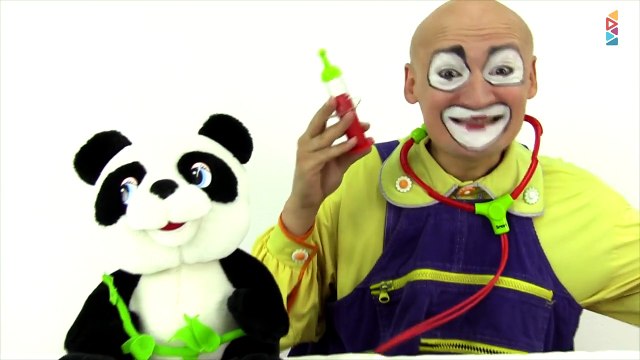 Funny Clown Videos - Клоун Андрей - доктор Клоун лечит панду.-g8wtZEylQJQ