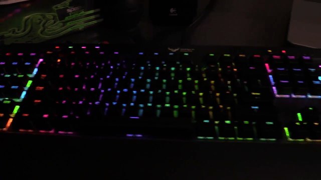 Corsair K95 RGB Demo Mode (the best light theme)