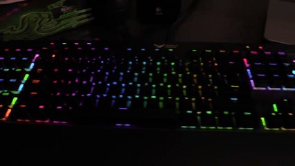 Corsair K95 RGB Demo Mode (the best light theme)
