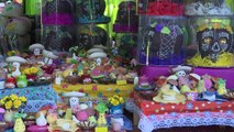 Los mexicanos se preparan para celebrar el Día de Muertos