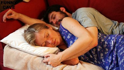 5 Weirdest Ways People Have Made Money-DtEhsqUzYlE