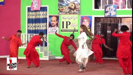 AFREEN KHAN - MENU GHUNGROO PANE PE GAYE - 2017 PAKISTANI MUJRA DANCE