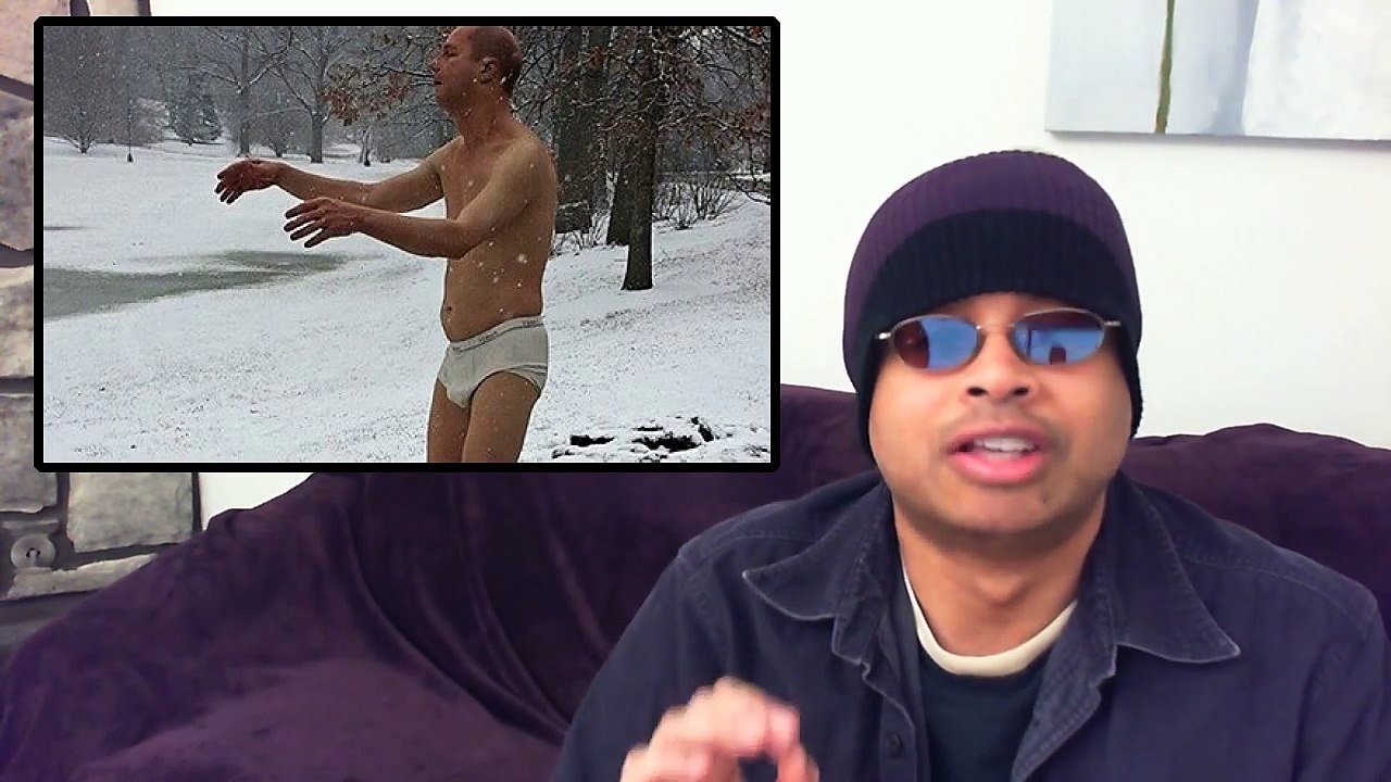 Underwear Man Causes Fuss At Wellesley College!-FHitApXg_t4