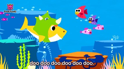 Baby Shark Wearing a Dinosaur Costume! _ Animal Songs _ PINKFONG Songs for Children-NAmSG8ooWd0