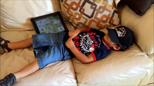 Giant Spider Attacks Bad Baby!! Kids Bug Toys Spiders Attack-OidE60SQyZM