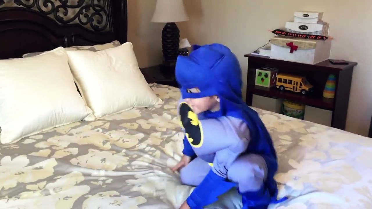 Bad Baby Crybaby Makes Mess  Five 5 Little Monkeys Jumping On The Bed Song-PBK3QAjecec