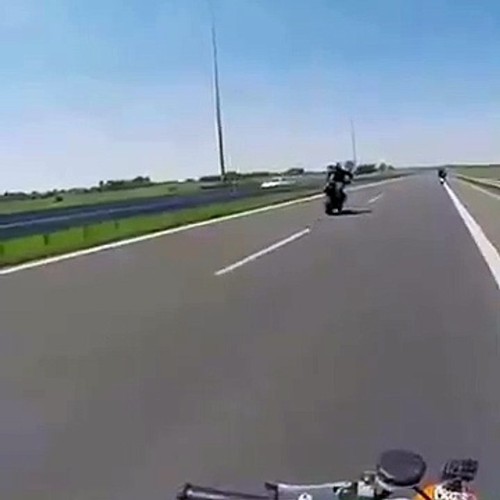 Very dangerous one wheeling must see