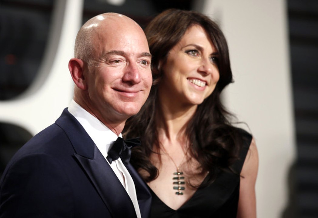 Amazon'un Kurucusu Tekrar Dünyanın En Zengin Kişisi Oldu